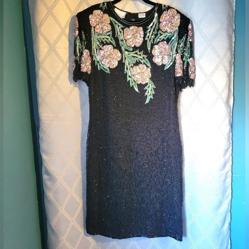 LAWRENCE kazar with beaded applique